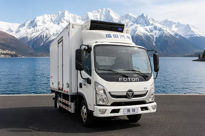 Caminhão refrigerado para vacina médica