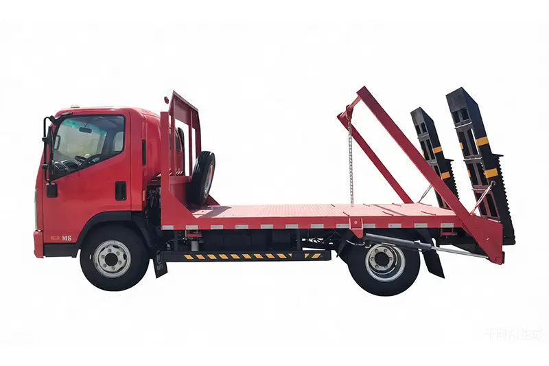 Caminhão de lixo com braço oscilante